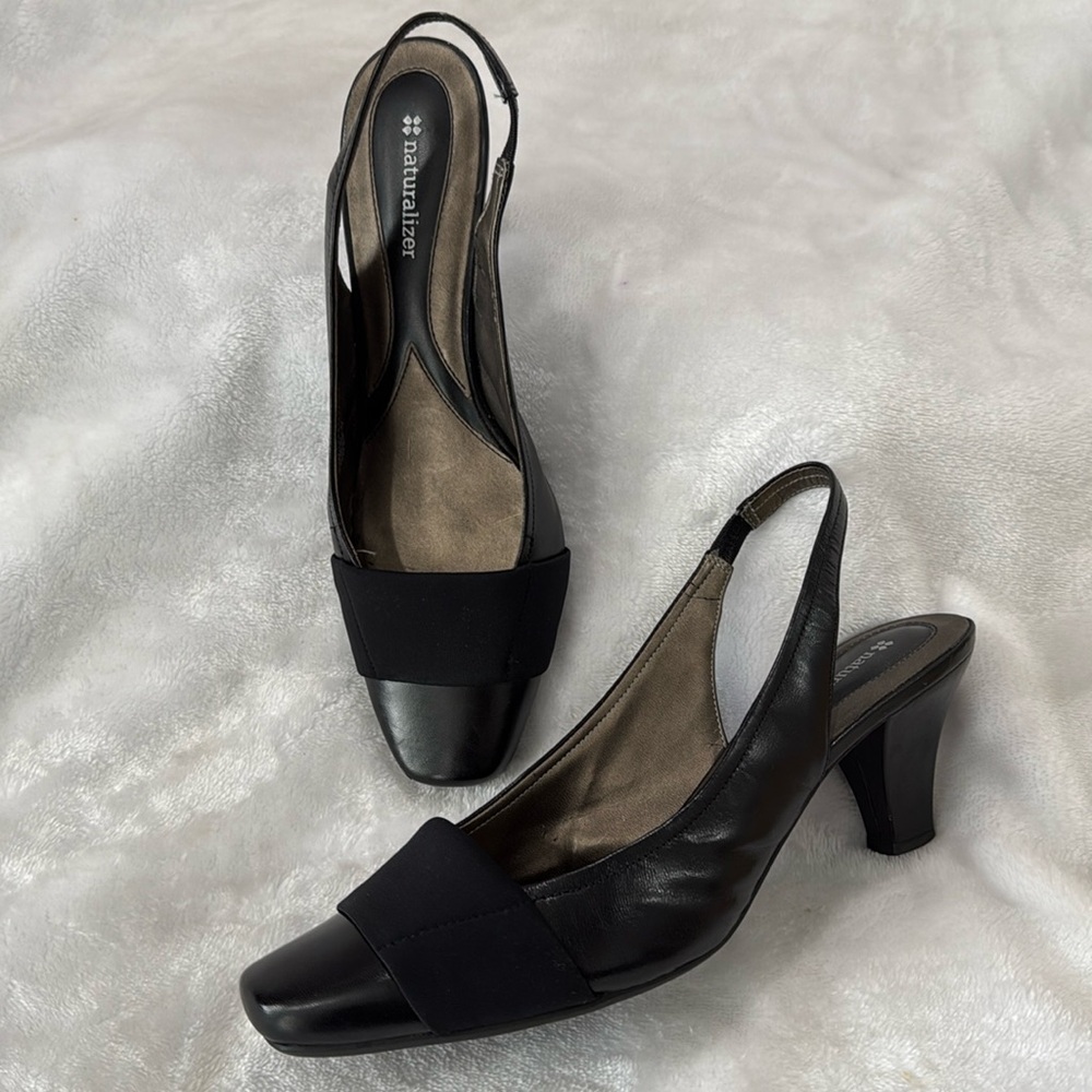 Naturalizer Black sling back Size 9 1/2M, box included